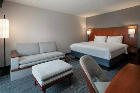 Courtyard by Marriott Fresno - 18