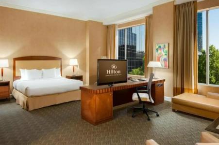 Hilton Charlotte Uptown - 25