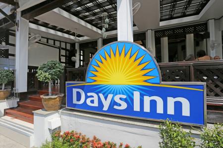 Days Inn by Wyndham Patong Beach Phuket - SHA Extra Plus - 10