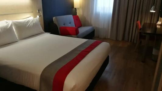 Holiday Inn Express Malaga Airport, an IHG - 10