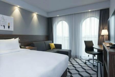 Hampton By Hilton Poznan Old Town - 41