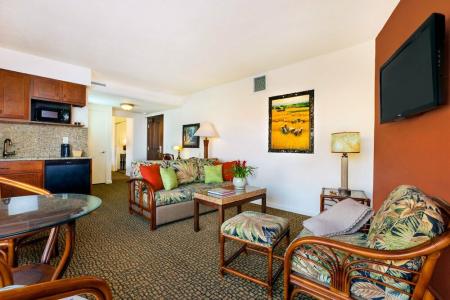 Pantai Inn - 66