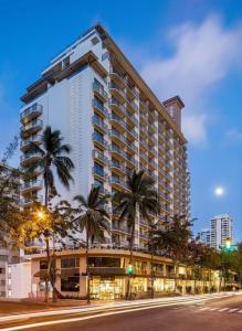 Hilton Garden Inn Waikiki Beach - 26