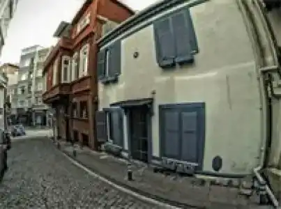 Corner Hot - 6