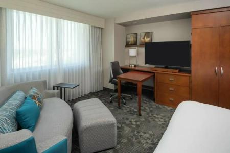 Courtyard by Marriott Miami Airport - 20