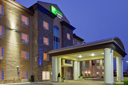 Holiday Inn Express Airport Calgary, an IHG - 42