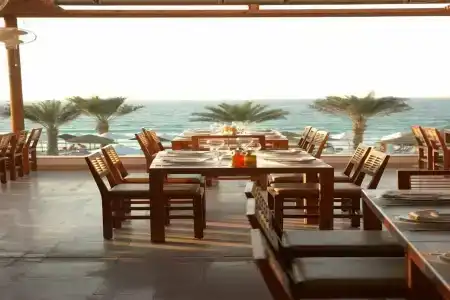 Dubai Marine Beach Resort & Spa - 23