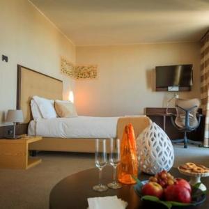 UNAHOTELS MH Matera - 16