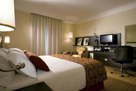 Courtyard by Marriott Rome Central Park - 9