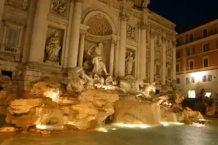 Relais Fontana Di Trevi - 22