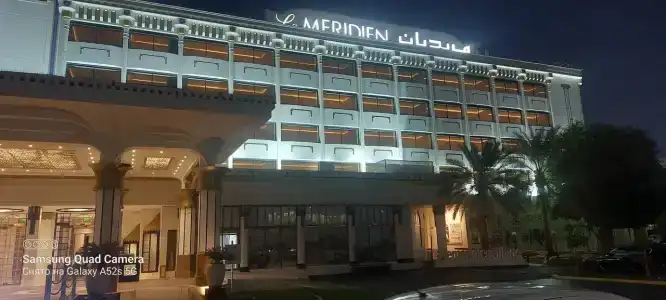 Le Meridien Abu Dhabi - 6