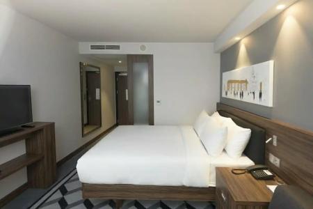 Hampton By Hilton Poznan Old Town - 13