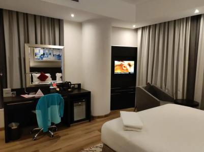 Ramada by Wyndham Dubai Barsha Heights - 13