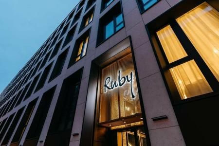 Ruby Louise Frankfurt - 10