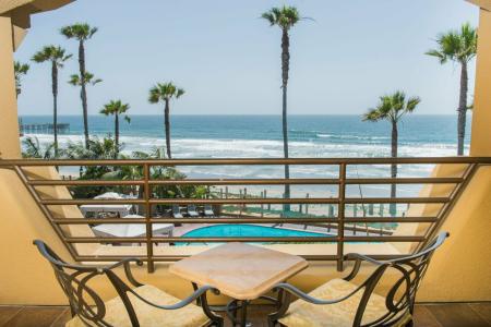 Pacific Terrace - 44