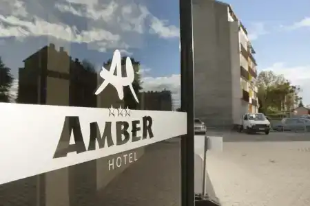 Amber - 4