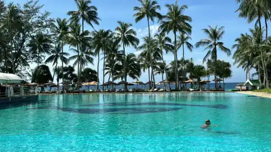 Le Meridien Phuket Beach Resort - - 5