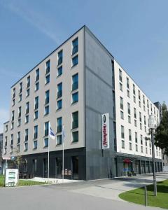 Hampton by Hilton Frankfurt City Centre - 8