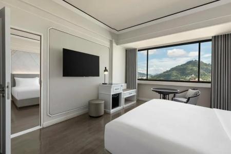 Courtyard by Marriott Phuket Town - 89