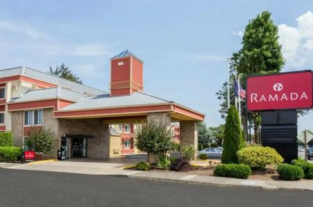 Ramada by Wyndham Portland - 58