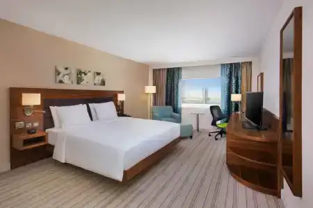 Hilton Garden Inn Ras Al Khaimah - 81