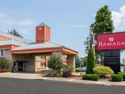 Ramada by Wyndham Portland - 53