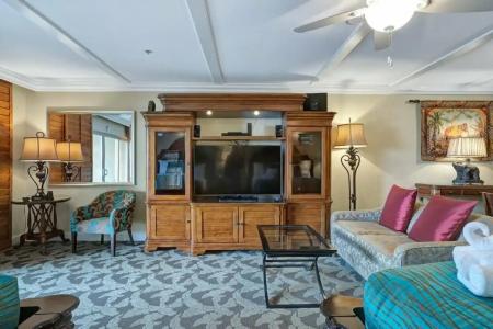 Pacific Terrace - 45