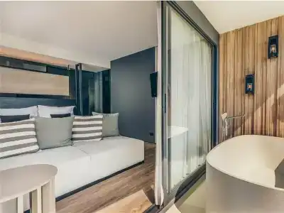 Best Western Premier Bayphere Pattaya - SHA Extra Plus - 45