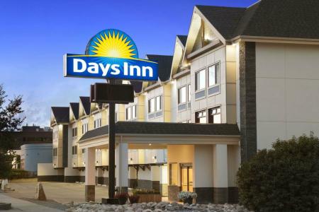 Days Inn by Wyndham Calgary Northwest - 27