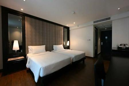 Movenpick Sukhumvit 15 Bangkok - SHA Extra Plus Certified - 33