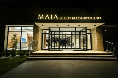 MAIA Luxury Beach & Spa - 8