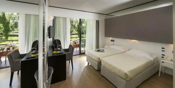 UNAHOTELS Forte Dei Marmi - 31