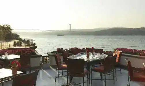 Four Seasons Istanbul at the Bosphorus - 37