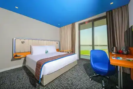 Park Inn by Radisson Abu Dhabi Yas Island - 30