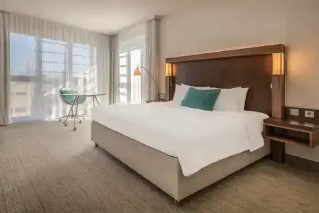 Courtyard by Marriott Cologne - 16