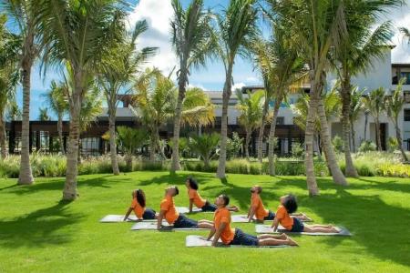 Adults Only Club at Lopesan Costa Bavaro Resort - 20