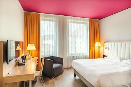 Park Inn by Radisson Stuttgart - 56