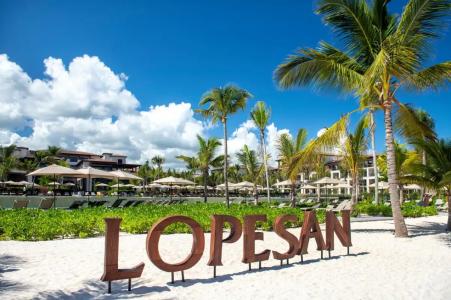 Adults Only Club at Lopesan Costa Bavaro Resort - 17