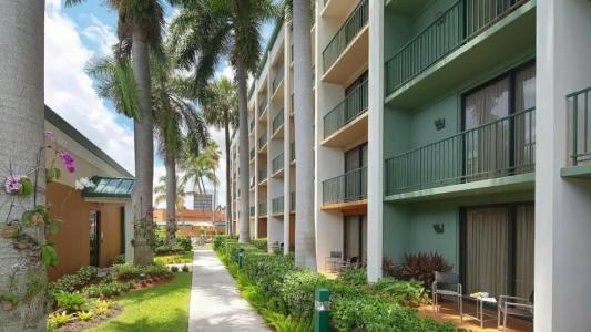 Courtyard by Marriott Fort Lauderdale East / Lauderdale-by-the-Sea - 12