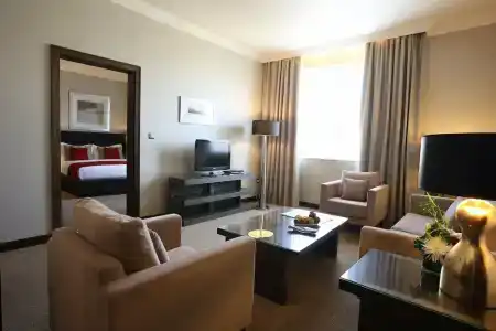 Ramada Downtown Abu Dhabi - 9