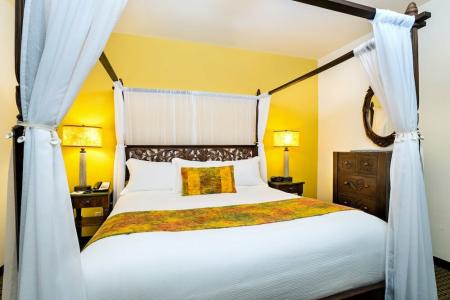 Pantai Inn - 67