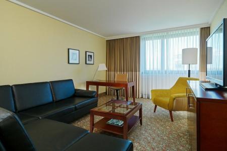 Courtyard by Marriott Dusseldorf Seestern - 26