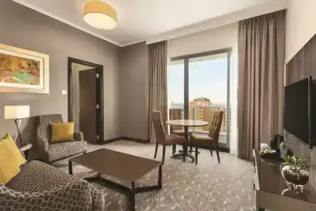 Hawthorn Suites by Wyndham Abu Dhabi City Center - 15