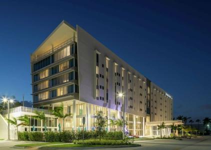 DoubleTree by Hilton Miami Doral - 24