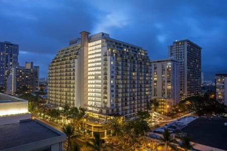 Hilton Garden Inn Waikiki Beach - 13