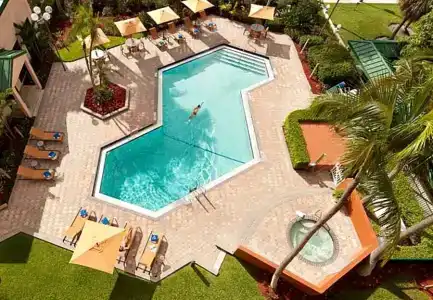 Courtyard by Marriott Fort Lauderdale East / Lauderdale-by-the-Sea - 5