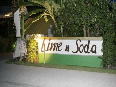 Lime Soda Beachfront Resort - 4