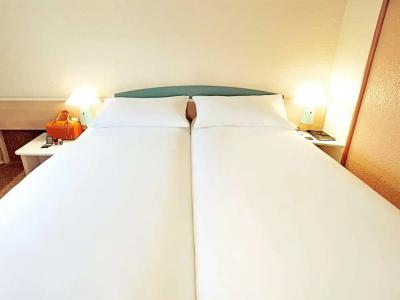 B&B Rouen Centre Rive Droite - 92