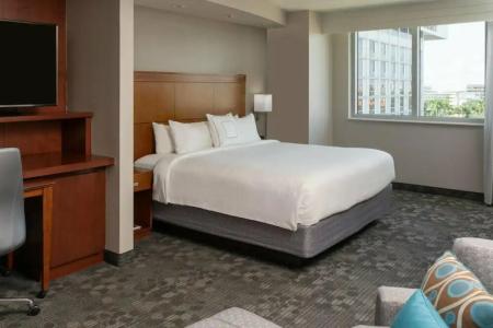 Courtyard by Marriott Miami Airport - 26