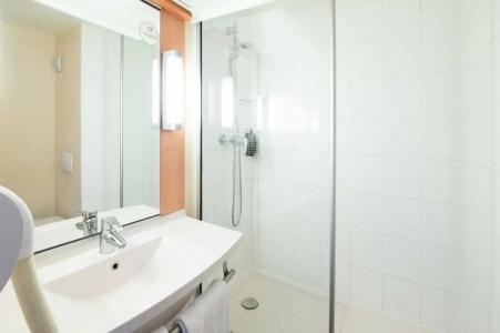 B&B Rouen Centre Rive Droite - 82